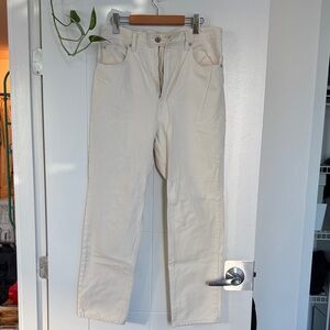 Levi's Straight Leg Jeans in Off-White/Cream